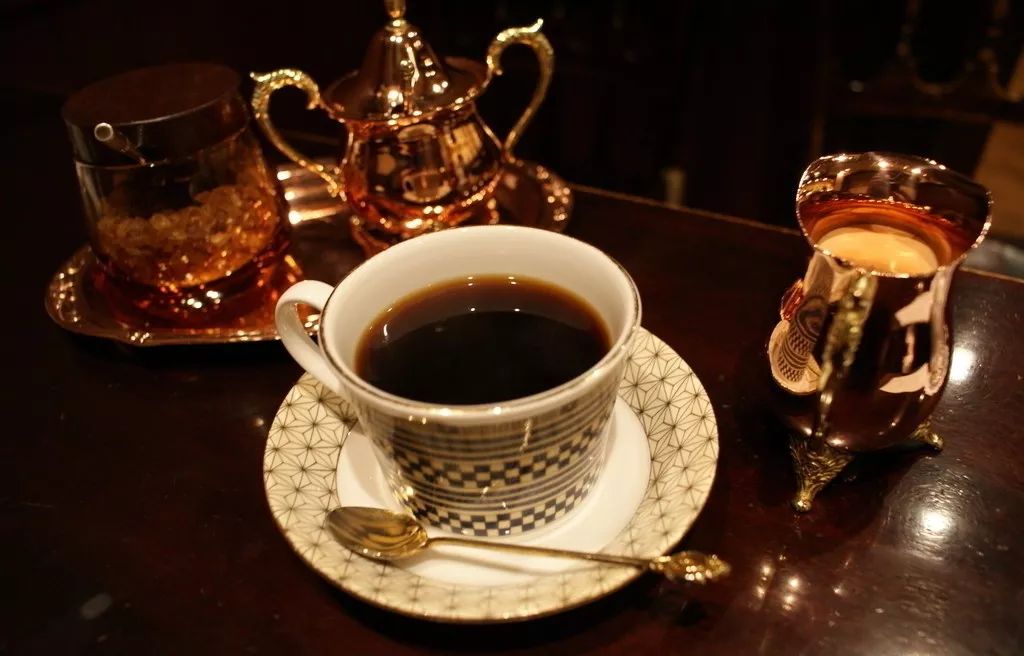 金達(dá)咖啡飲品城---一個(gè)標(biāo)準(zhǔn)咖啡控，5天不喝咖啡會(huì)怎樣<div   id=